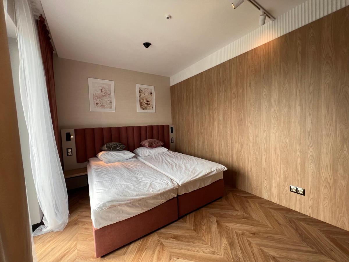 Resto Inn - Smart Apartamenty Blisko Energylandii Polwies ภายนอก รูปภาพ